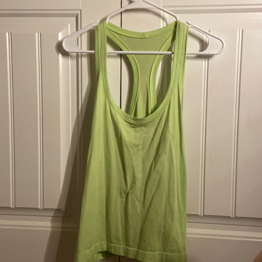 Lululemon tank